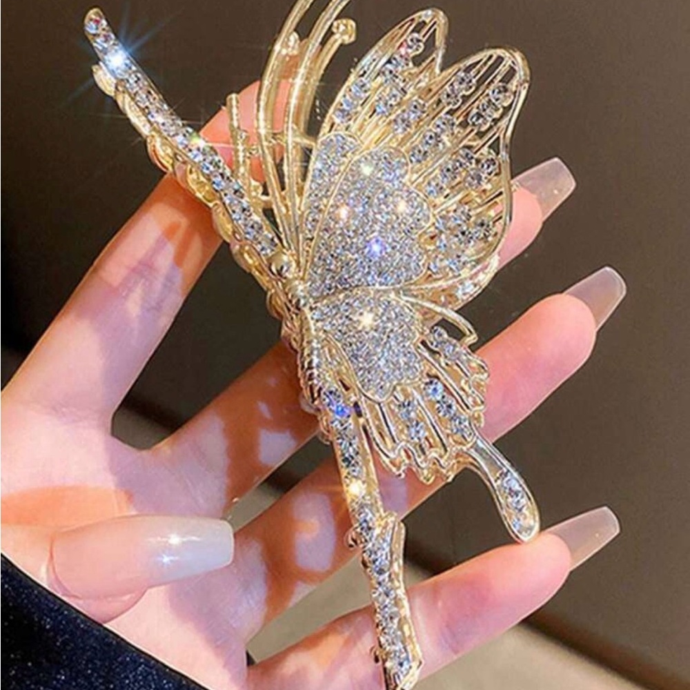 Sparkling Gold Hair Clip With Rhinestones